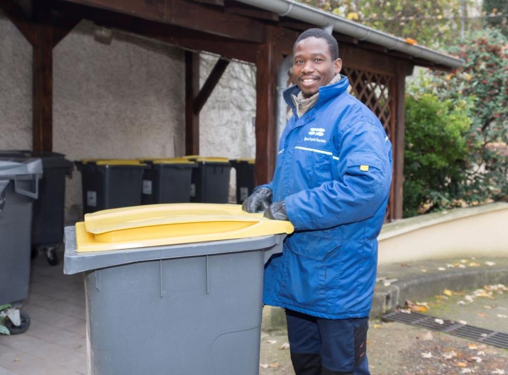 161126-APOP-097 Sortie de poubelles
